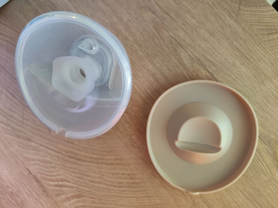 Помпа за кърма Canpol babies SMARTsense hands- free и подаръци