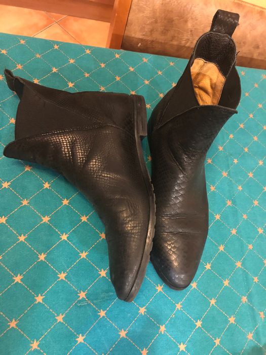 Ghete negre din piele (salamander )