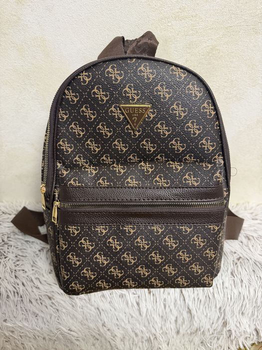 Ghiozdan Guess de dama