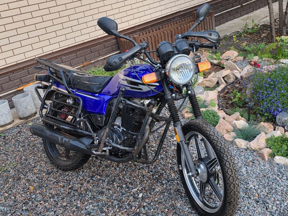 Продам мотоцикл Suzuki 200cc