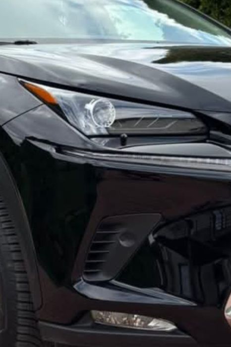 Faruri plansa bord  airbag ventilatoare conducte aer Lexus nx is