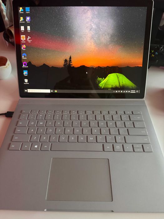 Microsoft Surface Book 2