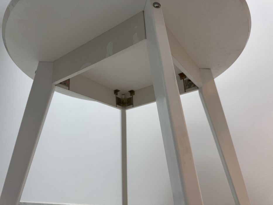 Продам стол обеденный