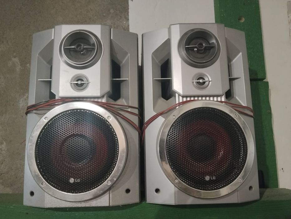 Колонки LG 2 штуки