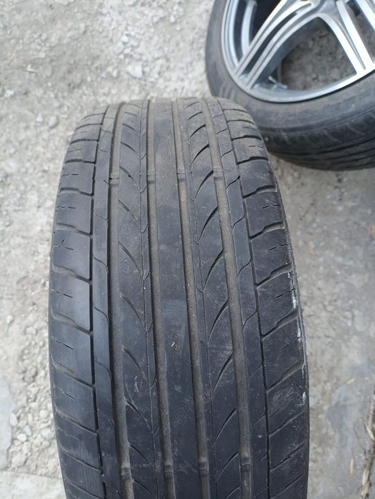 Продам летнюю резину с дисками на ВАЗ.