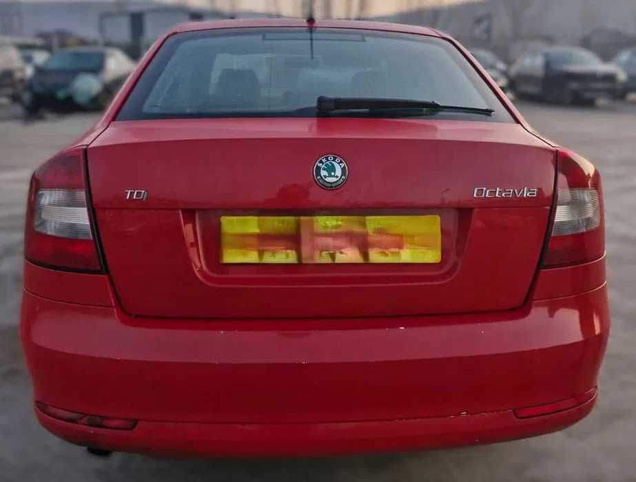 Dezmembrez Skoda Octavia 2 facelift 2012 1.6D 2.0D Skoda Fabia 2 2009