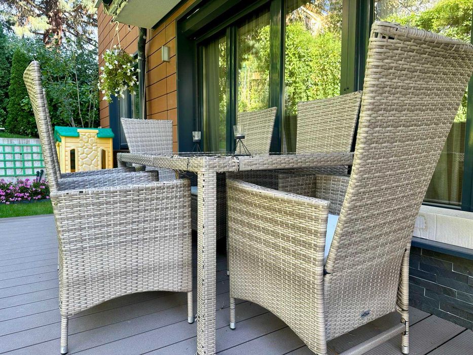 Градинска маса със 6 стола