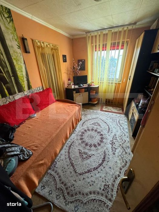 Apartament 3 camere, 49 mp, zona Dambu Pietros