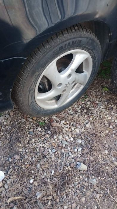 Комплект зимни/летни гуми