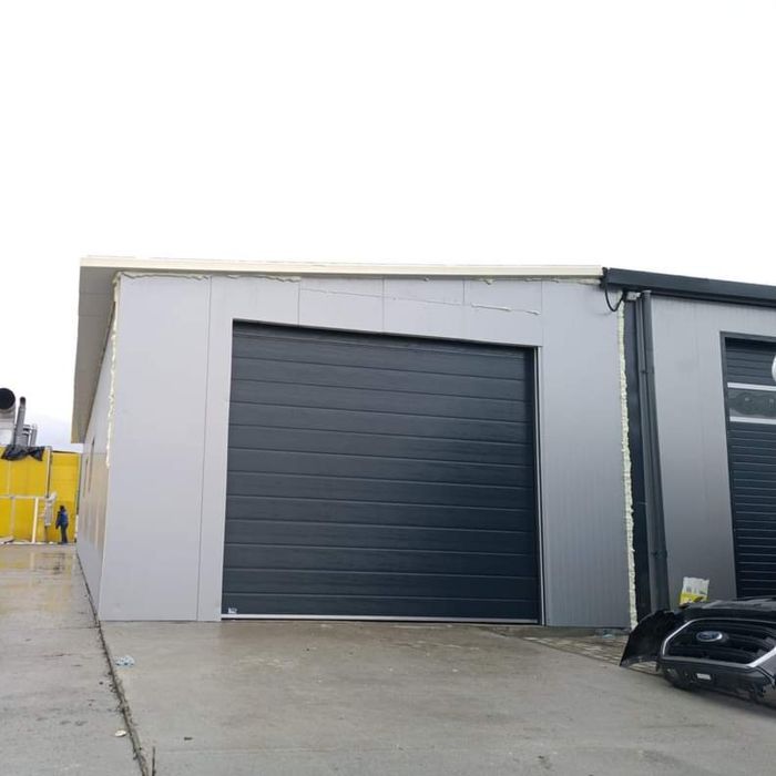 Ușa de garaj/ ușa tip rulou/ porți de garaj/ uși industriale