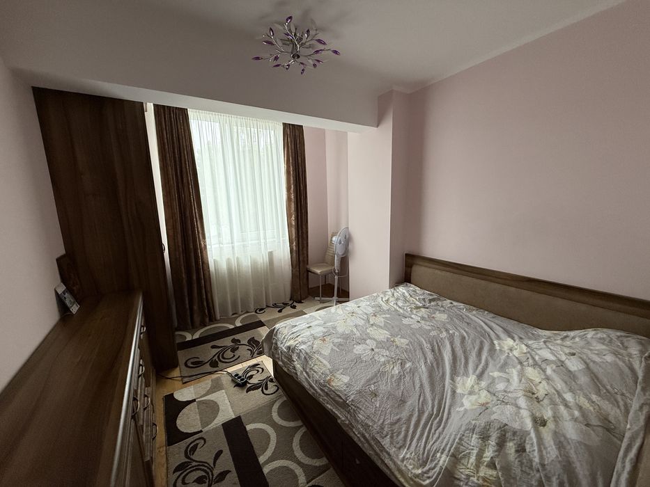 Apartamen de inchiriat