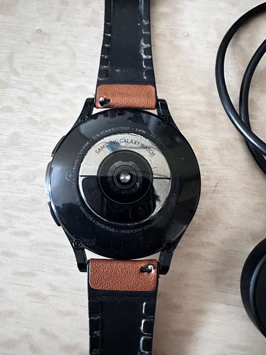 Часы galaxy watch