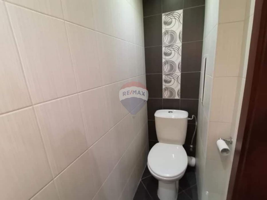 Дава се под наем Тристаен апартамент в Варна, Възраждане 1 - 120 кв.м за 765 € - Снимка #10