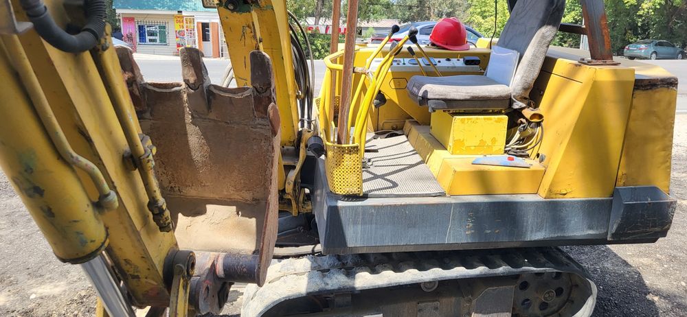 Мини зксковатор кубота япония