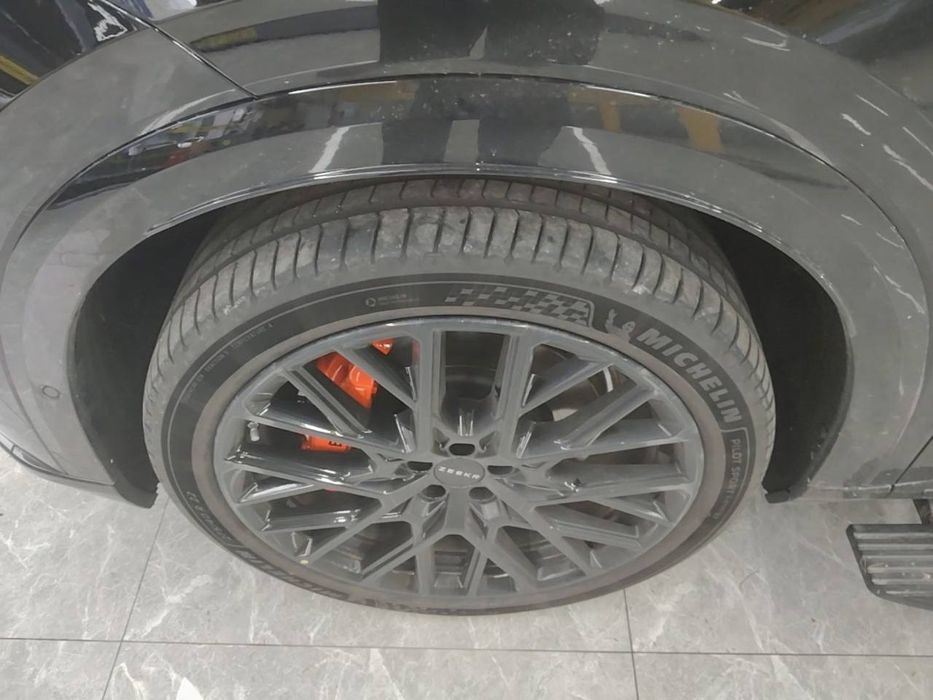 Zeekr 8X 2026 Model Ultra+ 70kWh