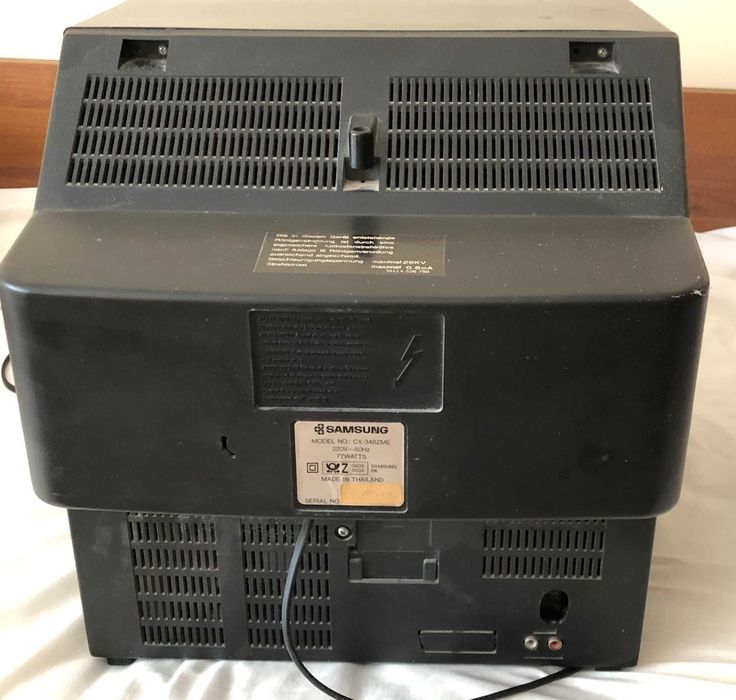 Телевизор Samsung CX-348ZME, работещ перфектно, подходящ за кабелна ТВ