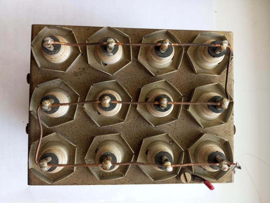 Продам конденсаторы