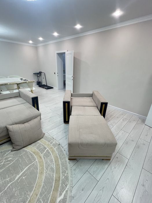 Диван в хорошем состоянии