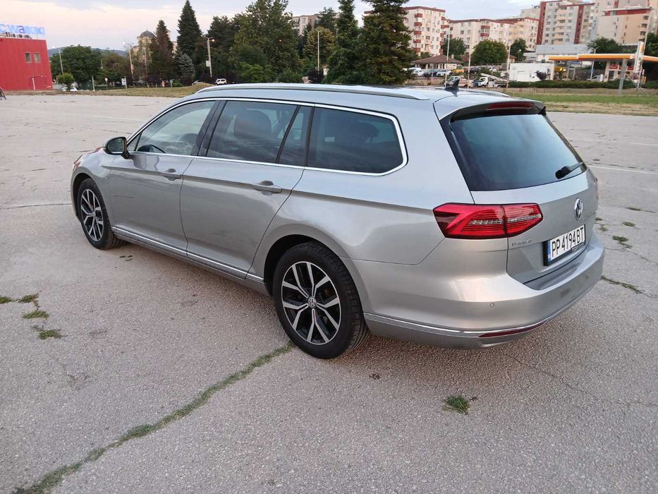 Продавам VW Passat 2.0 TDI DIGITAL