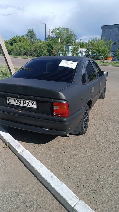 Опель вектра А 1993г.в