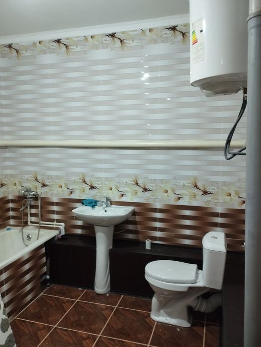 Продаётся,Выкуп вариант есть в Центре 2мк.по ул.Гагарина 3комн 4 этаж.