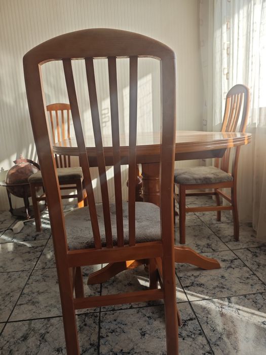 Столове за трапезария