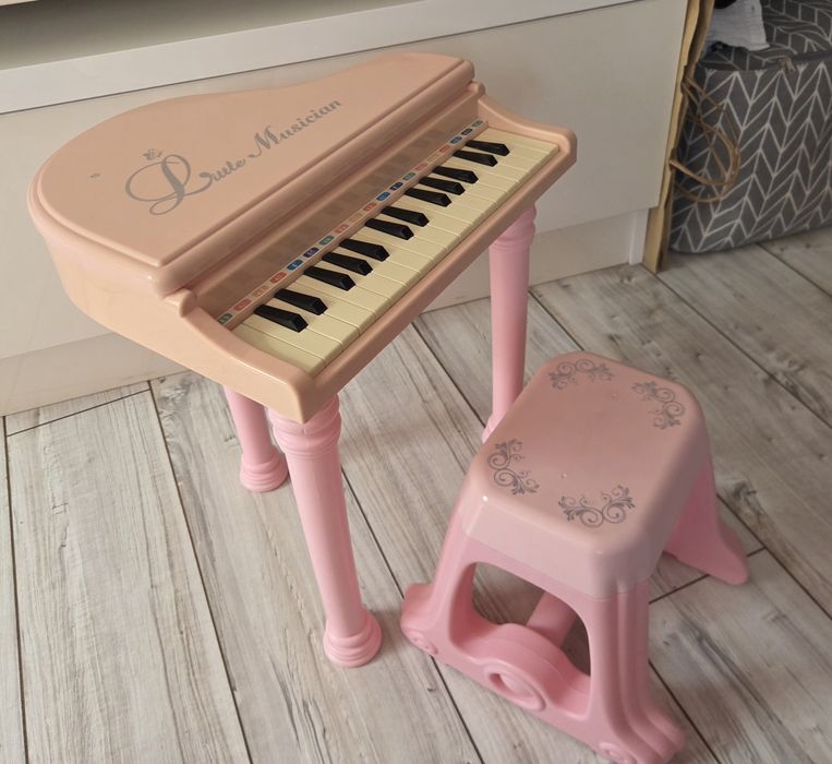 Детско пиано със столче Little Musician