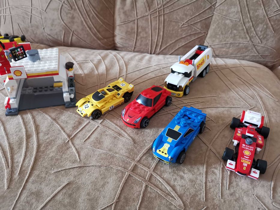 Lеgo Shell лимитирана колекция - Shell V-Power Nitro+ Ferrari