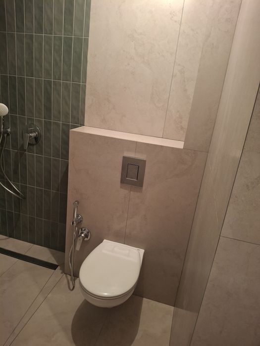 Плиточник кафельчик профессиональный