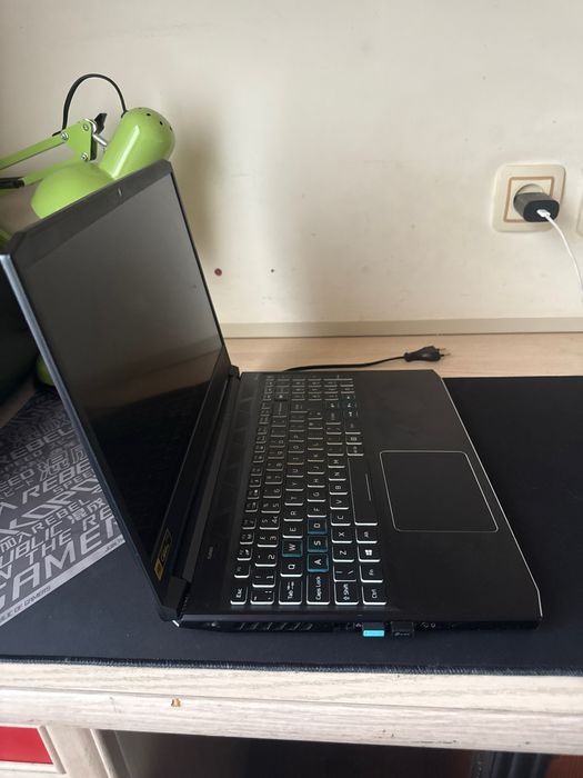Acer predator , UK dan olingan