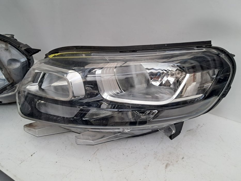 Фар Citroen Jumpy 2016/22г 2 бр 60 е