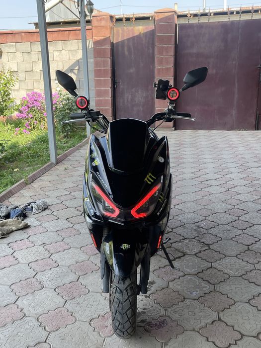 Продам Мопед Макси 1 поколения