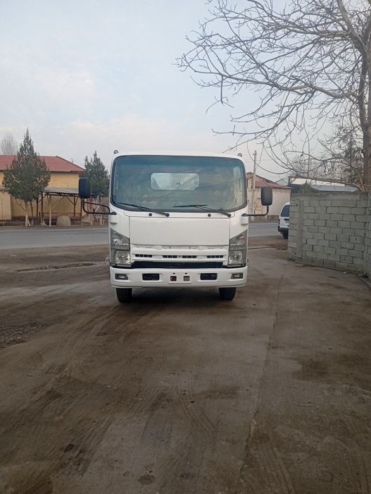 Исузи сотилади2011йил дизел мотор