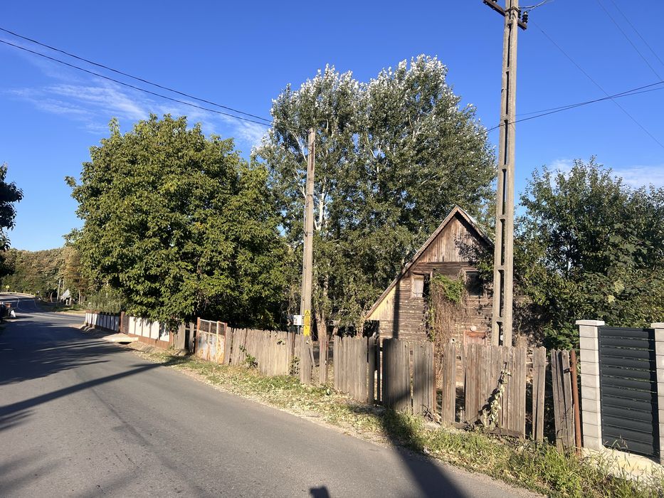 Teren  500mp + Cabana  in Paun