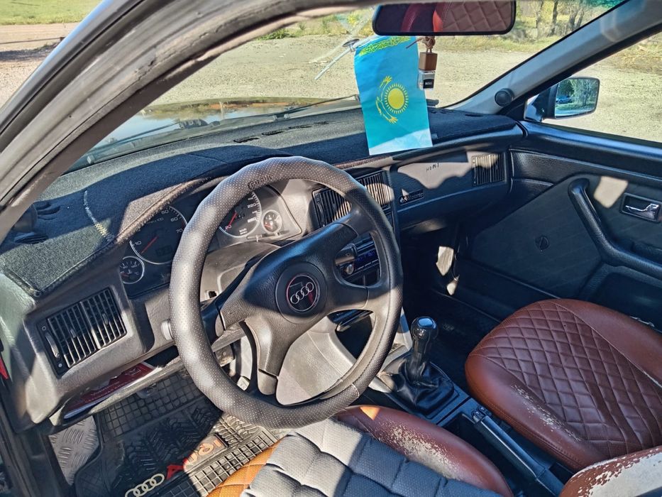 Продам Ауди 80 B4