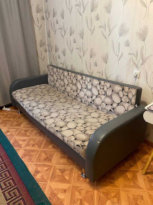 Отдам раскладной диван, самовывоз
