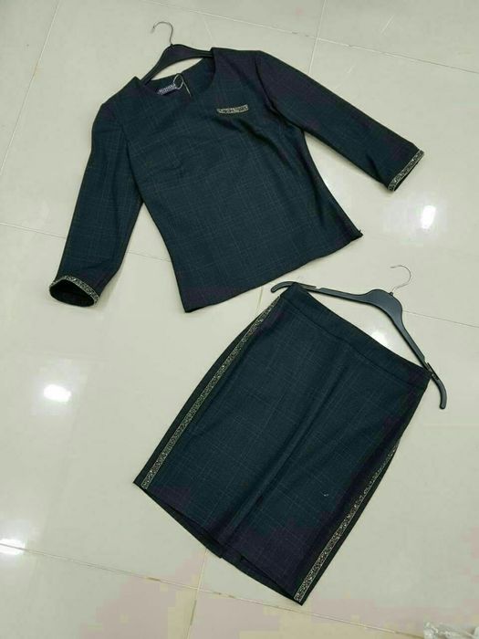 Женская двойка, кофта и юбка