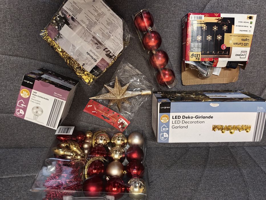 Set decorațiuni, globuri instalație interior!/exterior, beteala...