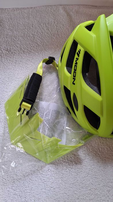 MOON HB3-9 - Каска за велосипед