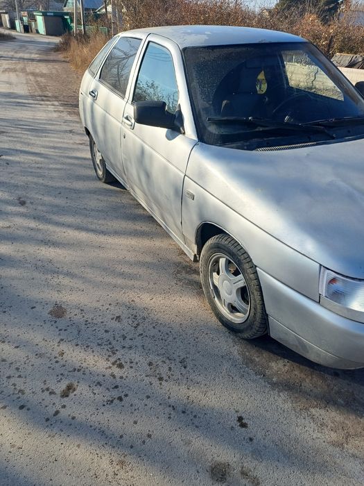 Продаю лада2112.