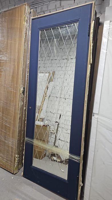 Продам б/у дверь