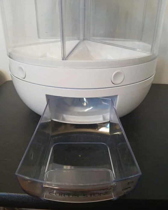 Диспенсър за зърнени храни, 6 отделения\7.5л., въртяща основа, Бял