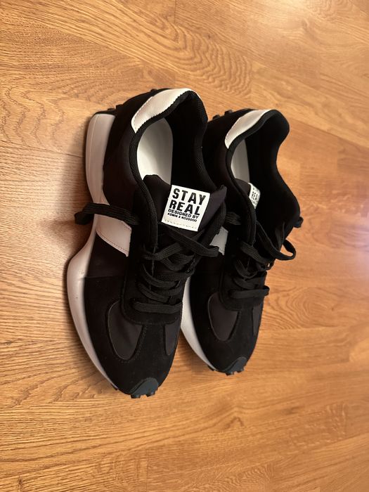 Adidas dama no name