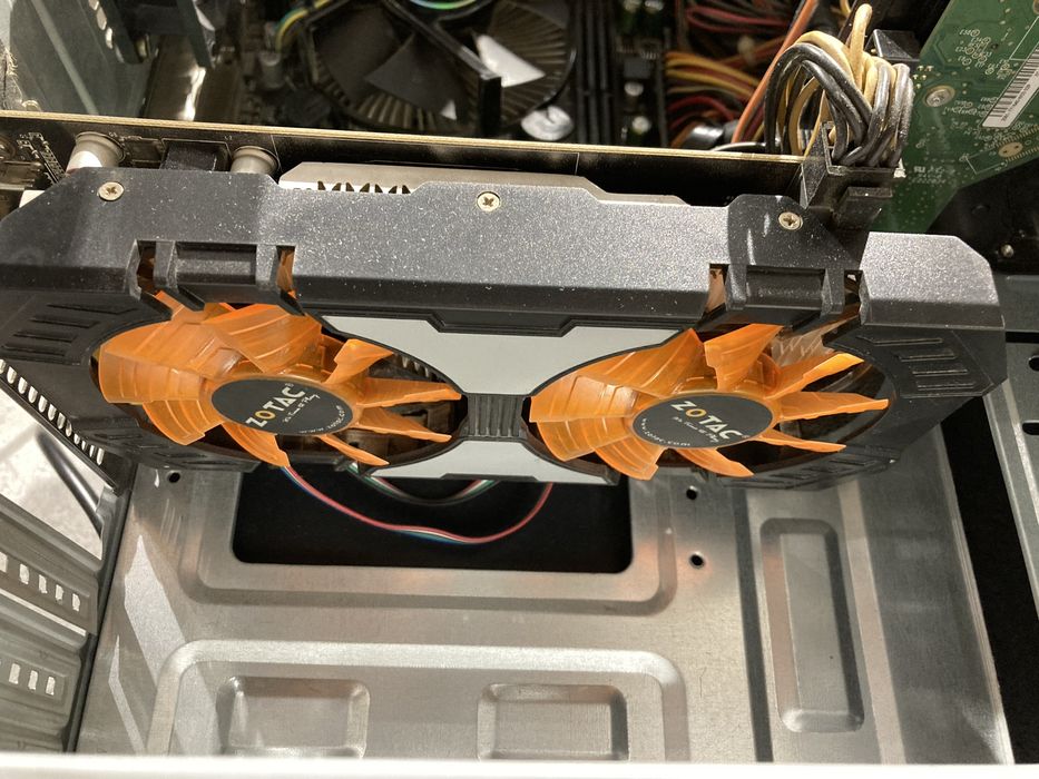 Видеокарта NVIDIA GeForce GTX 750 Ti 2gb