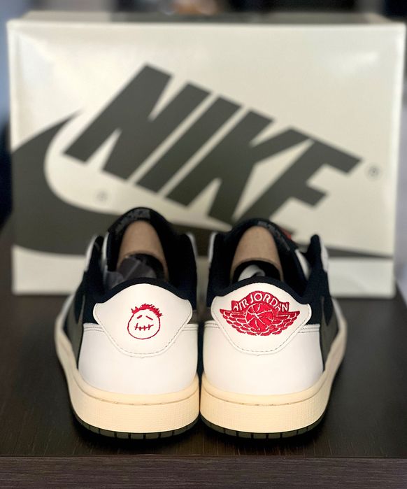 Travis Scott x Air Jordan 1 Low Reverse Mocha 41 EU