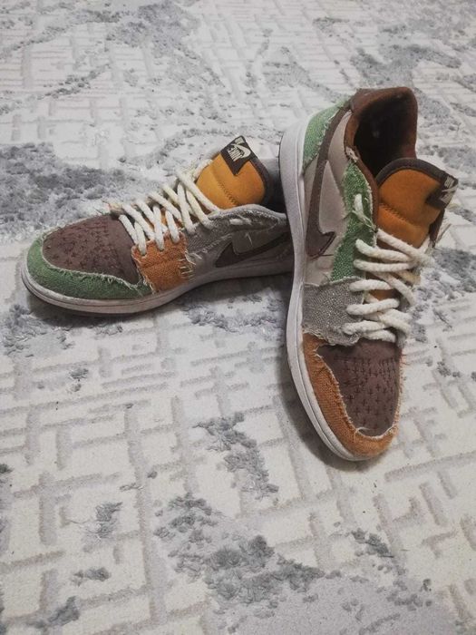 продам кроссовки