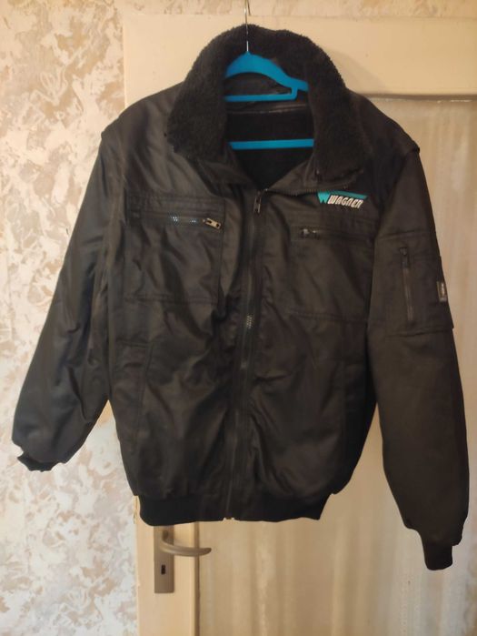 Зимно яке чисто ново