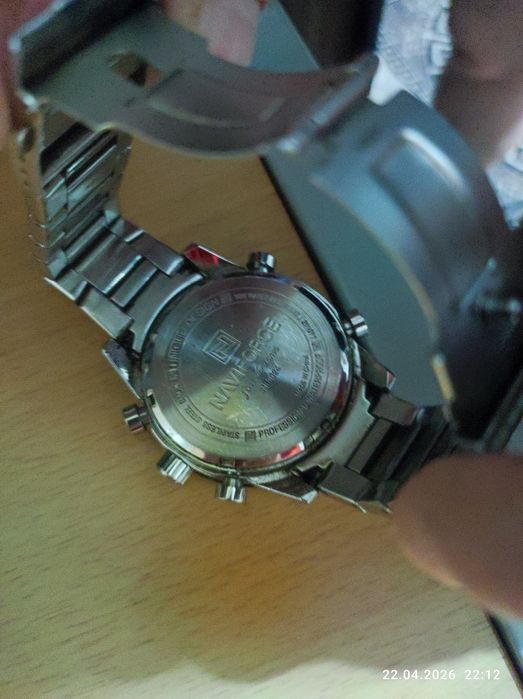 Продам часы мужские