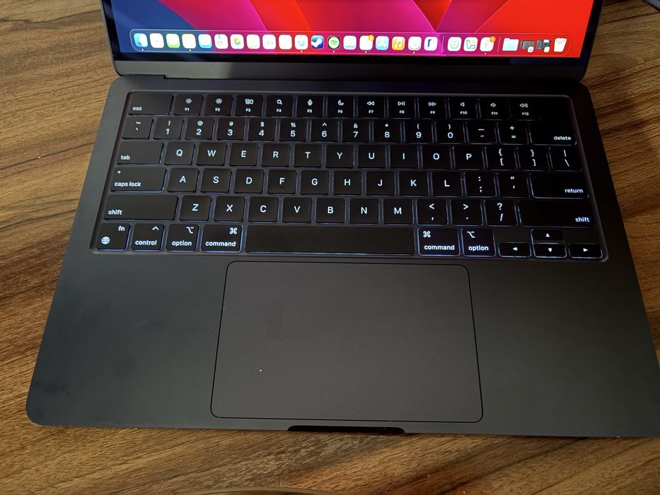 Macbook air M2. 13дюймов