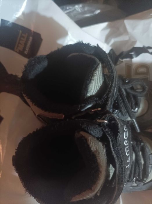 Ботушки апрески за момче и момиче